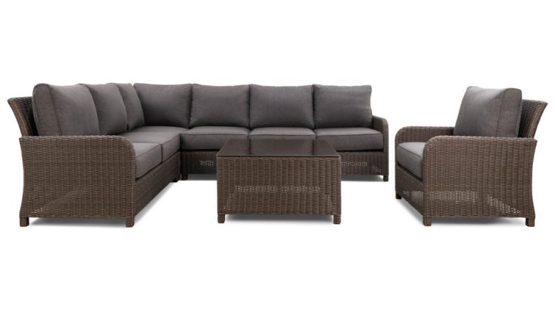 Wicker Outdoor Lounges
